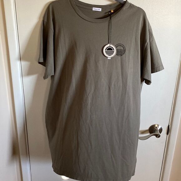 NWT- Parallel x League- SIMON TEE - ARMY / BLACK- Size Large - Picture 5 of 12